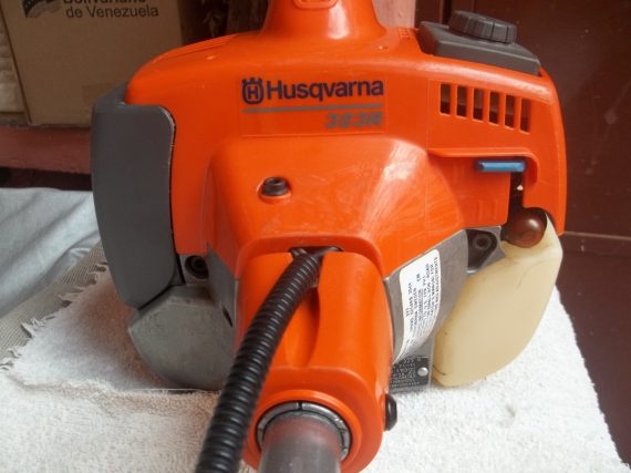 HUSQVARNA 323R