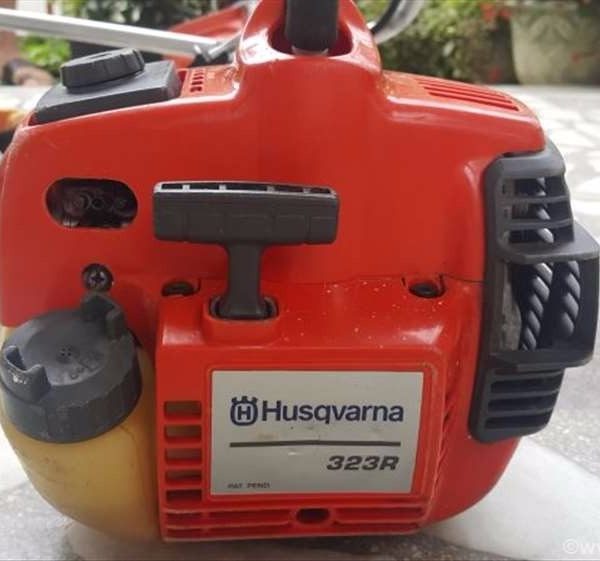 HUSQVARNA 323R